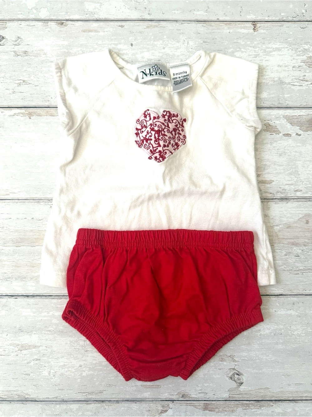 Baby Girl Valentine’s Day Outfit Set Red Bloomers White Top Heart Floral Print